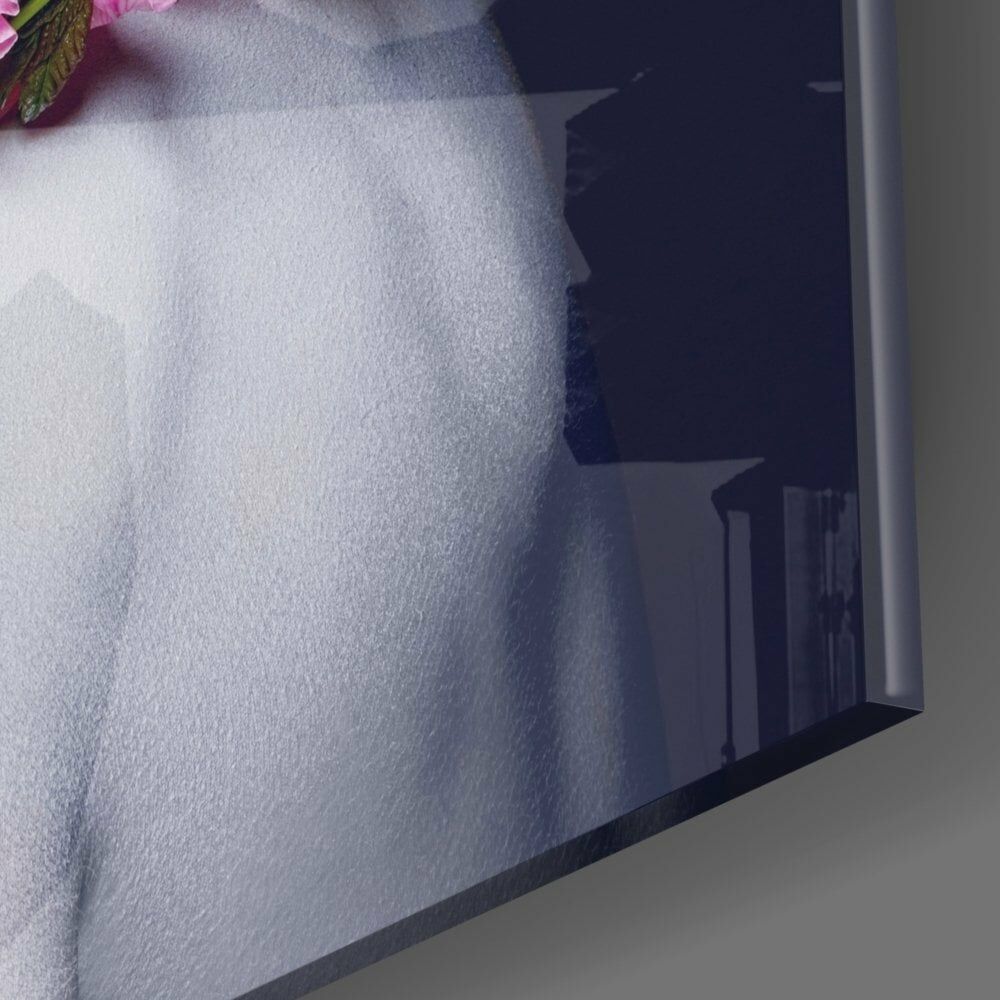 Çiçek ve Kadın Cam Tablo