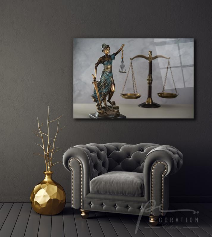 Themis Heykeli Cam Tablo