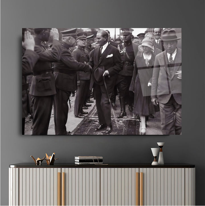 Atatürk Cam Tablo