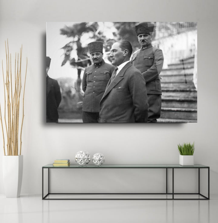 Atatürk Cam Tablo