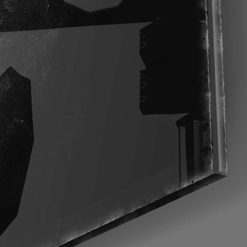 Kadın ve Kırmızı Cam Tablo