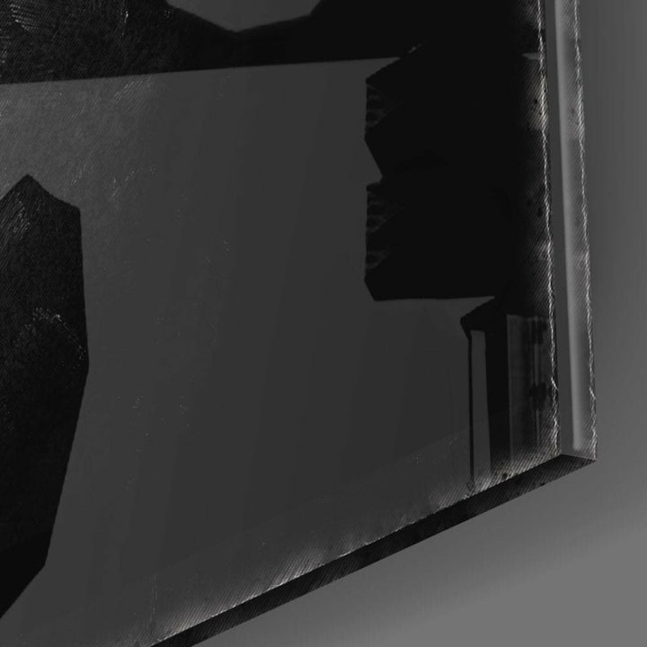 Kadın ve Kırmızı Cam Tablo