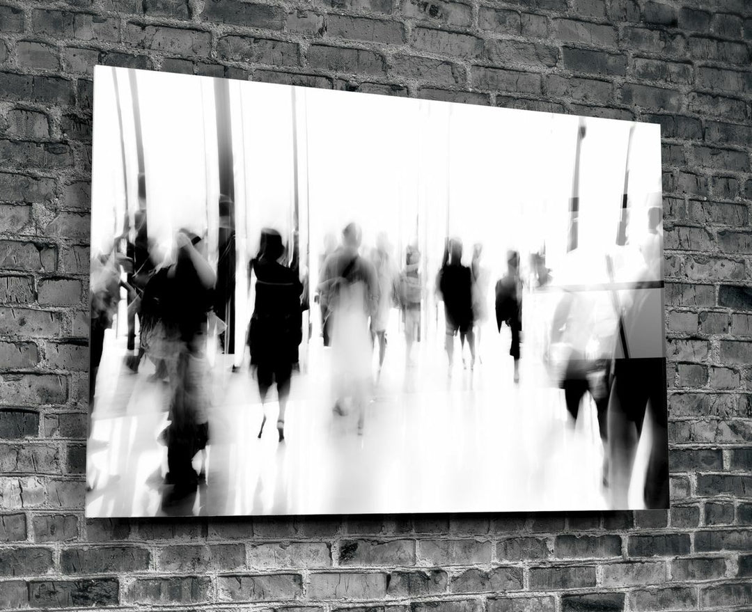 Kalabalıklar İçinde Cam Tablo