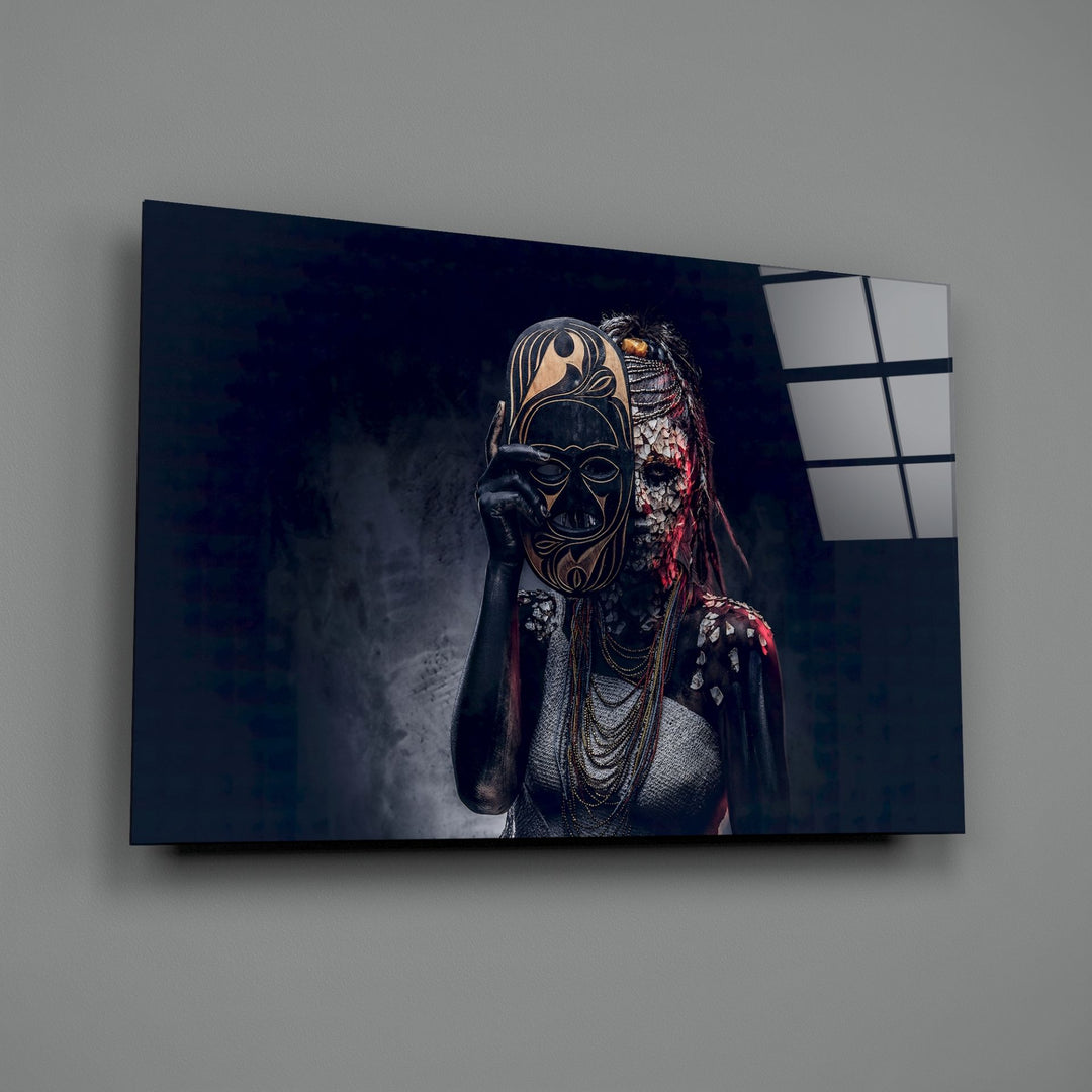 Maskenin Ardı Cam Tablo