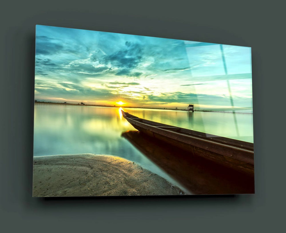 Sahilde Kayık ve Gün Batımı Cam Tablo