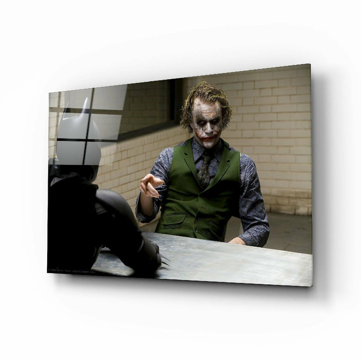 Joker Sorguda Cam Tablo