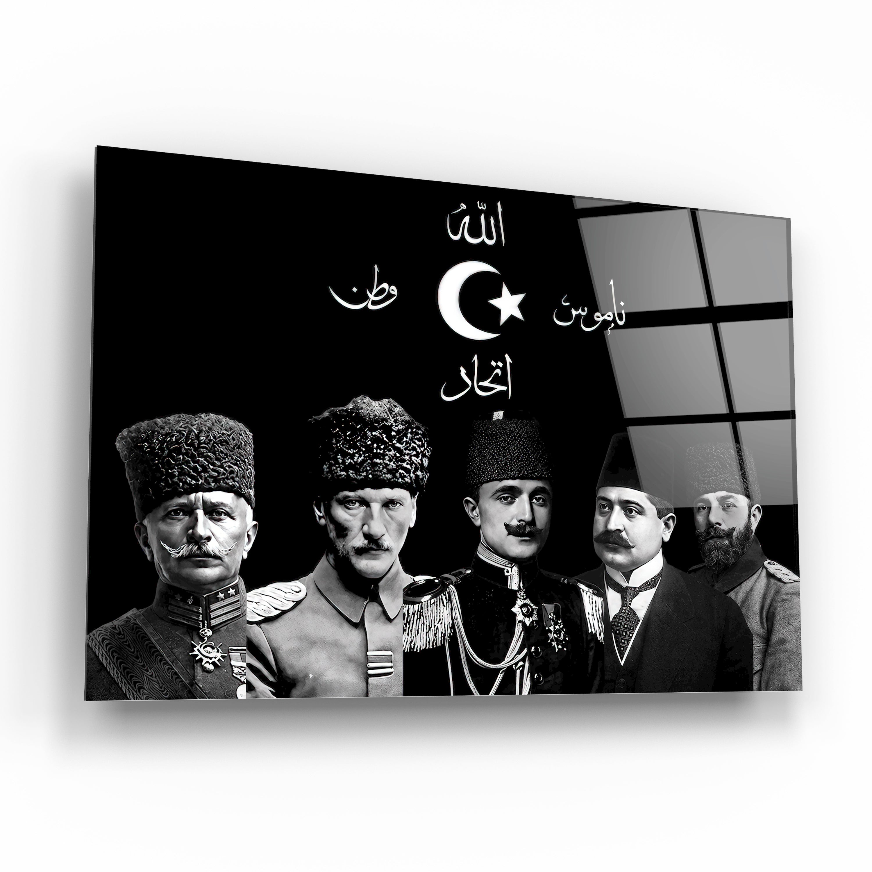 Atatürk Cam Tablo - İttihat ve Terakki Liderleri ve Ay Yıldızlı Tarihi Portre