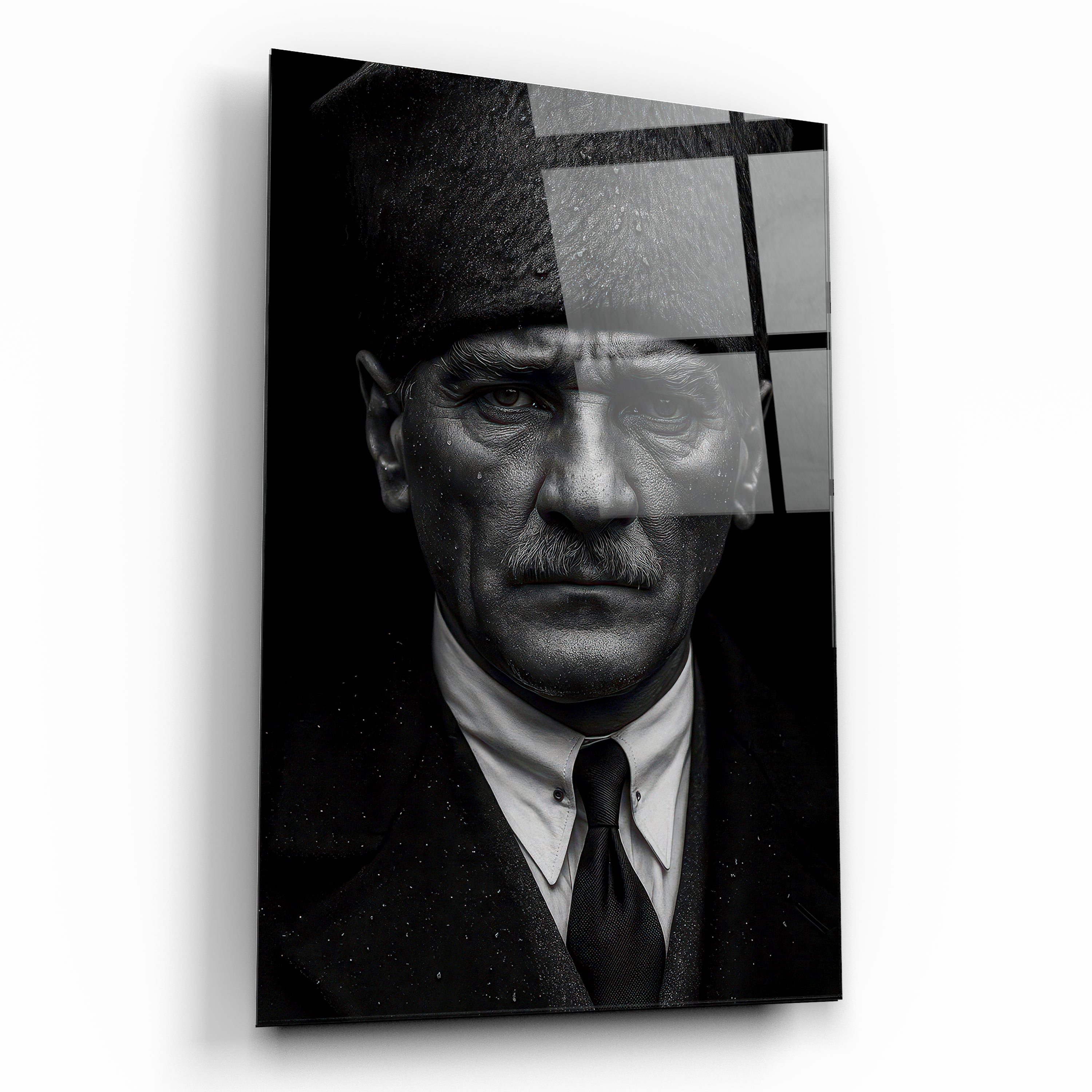 Kalpaklı Atatürk Portresi Cam Tablo