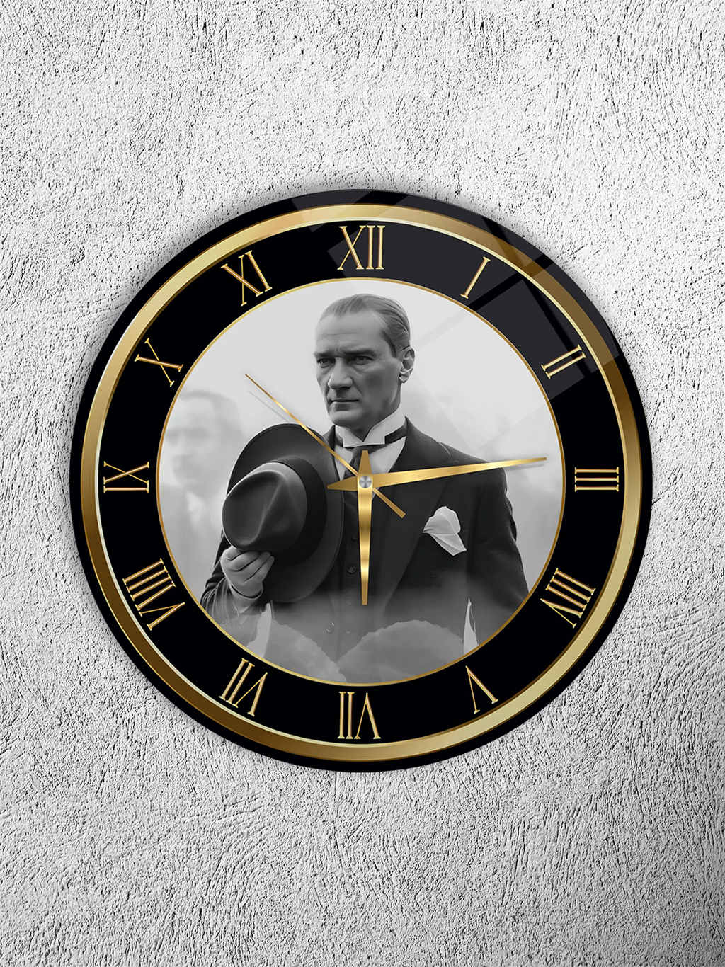 KIRILMAZ CAM DUVAR SAATİ, HEM TABLO HEM SAAT ATATÜRK PORTRE TEMALI SİYAH GOLD KLASİK TASARIM EV OFİS HEDİYESİ